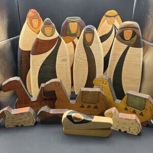 VTG minimalist wooden nativity set Signed By Aggie Hand carved 13 Pc Folk Art